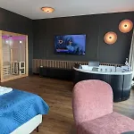 아파트 Quorum River Sauna&jacuzzi Or Sauna&terrace Centrum 브로츠와프