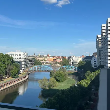 Sauna Jacuzzi River View Quorum Wroclaw