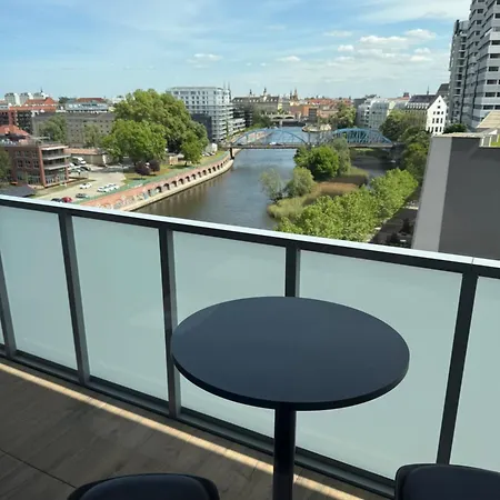 Sauna Jacuzzi River View Quorum Apartment *